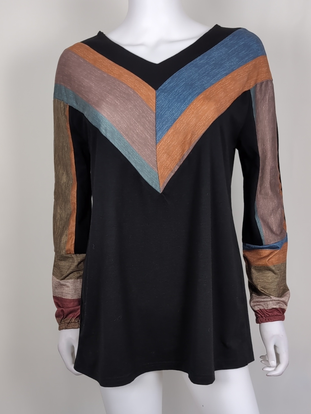 SHEIN Black Long Sleeve V Neck Multicolor Chevron Stripe Top Size Small